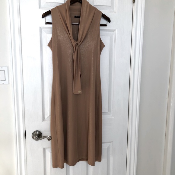 Axara Paris gold shimmer sheath dress. Made in France 🇫🇷 Size small - Picture 1 of 6